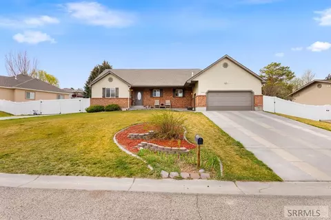 2266 E Olympic Ave, Idaho Falls, ID 83404