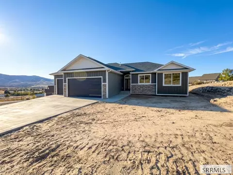 1315 Falcon Ridge Dr, Pocatello, ID 83201