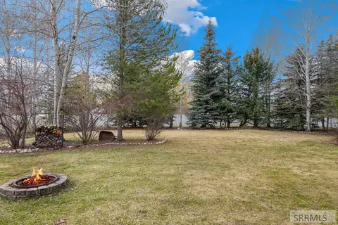 Exterior - 80 S 4th St, Driggs, ID 83422 photo 16 of 19