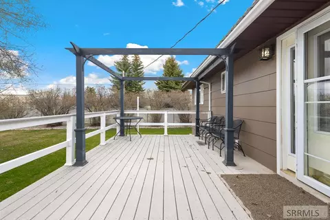 Exterior - 80 S 4th St, Driggs, ID 83422 photo 5 of 19