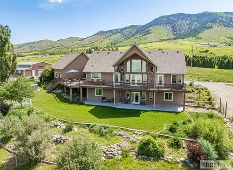 1819 N Moose Crk, Inkom, ID 83245