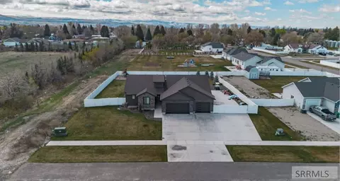 5250 E Dutson Dr, Iona, ID 83427
