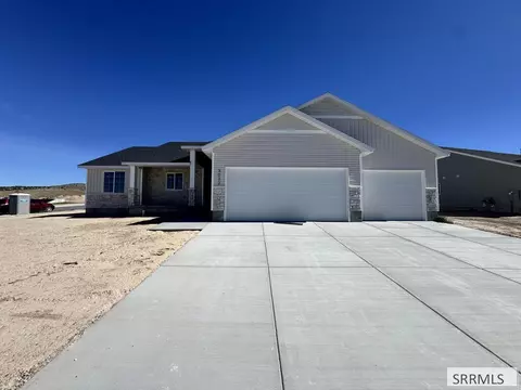 3032 Alexandre Dr, Pocatello, ID 83204