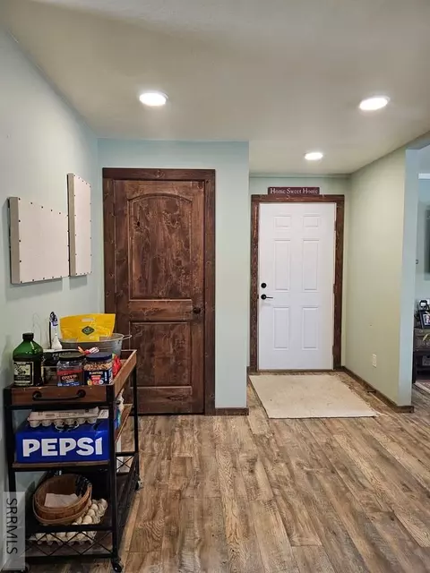 Entry Way - 24 Pickett Loop, Challis, ID 83226 photo 2 of 5