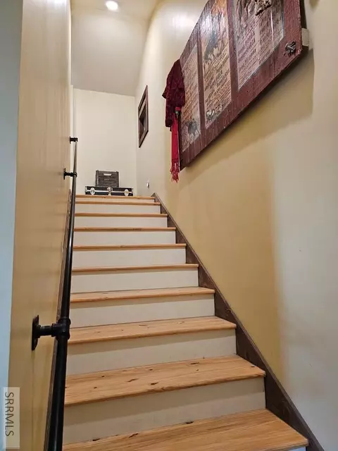 Entry Way - 24 Pickett Loop, Challis, ID 83226 photo 3 of 5