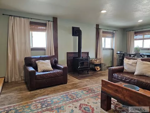 Living - 24 Pickett Loop, Challis, ID 83226 photo 3 of 4