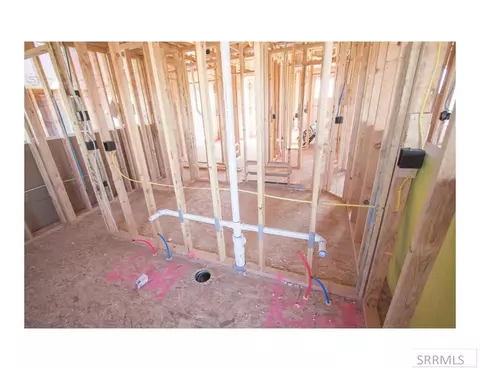 Bath - 3911 E 47th N, Rigby, ID 83442 photo 2 of 4