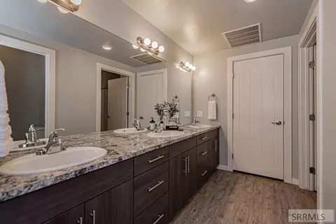 431 S 3rd W, Rexburg, ID 83440 photo 5