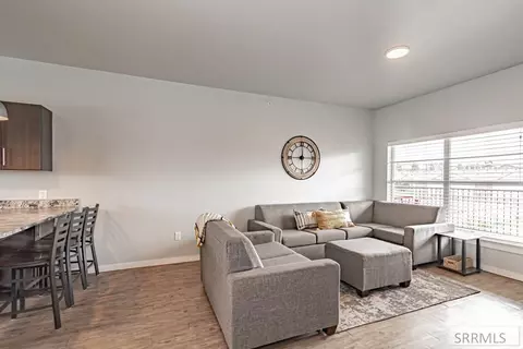 431 S 3rd W, Rexburg, ID 83440 photo 3