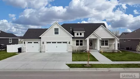 1599 Palm Springs Dr, Idaho Falls, ID 83404