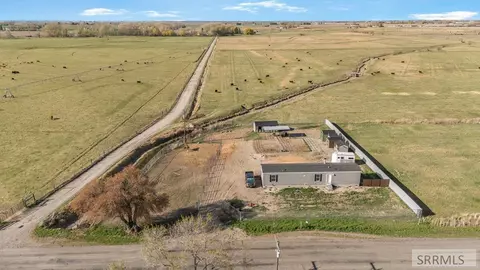 102 E Rich Ln, Blackfoot, ID 83221
