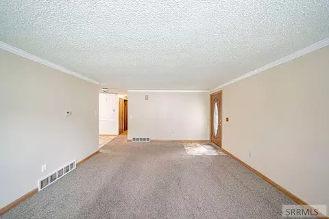 Living - 202 Adams St, Firth, ID 83236 photo 4 of 4