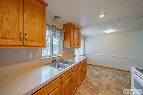 Kitchen - 202 Adams St, Firth, ID 83236 photo 3 of 4