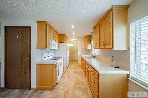 Entry Way - 202 Adams St, Firth, ID 83236 photo 1 of 1