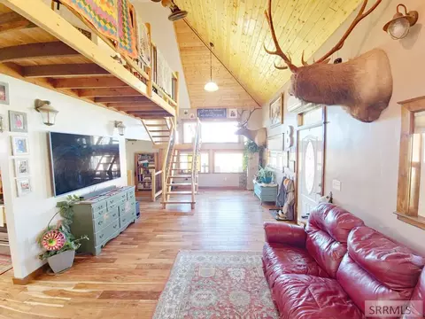 Living - 210 E Salmon Ave, Arco, ID 83213 photo 1 of 2