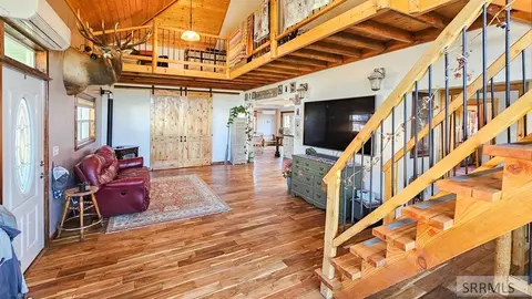 Entry Way - 210 E Salmon Ave, Arco, ID 83213 photo 3 of 4