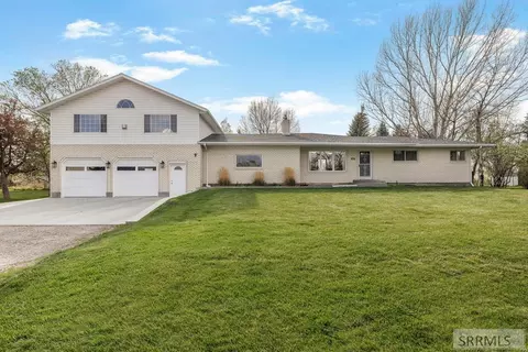 806 N 650 E, Basalt, ID 83218