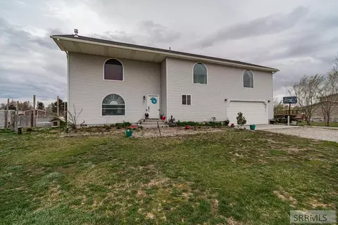 2492 E 2100 N, Hamer, ID 83425