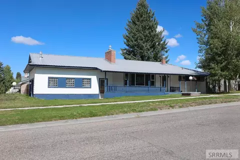 Exterior - 305 E 3rd S, Rexburg, ID 83440 photo 2 of 9
