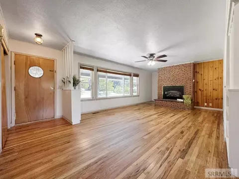 Living - 305 E 3rd S, Rexburg, ID 83440 photo 1 of 5