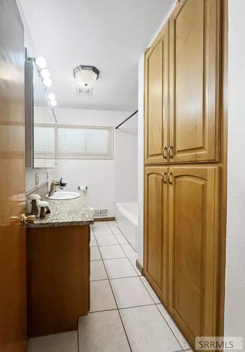 Bath - 305 E 3rd S, Rexburg, ID 83440 photo 1 of 4