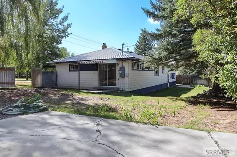 Exterior - 305 E 3rd S, Rexburg, ID 83440 photo 6 of 9