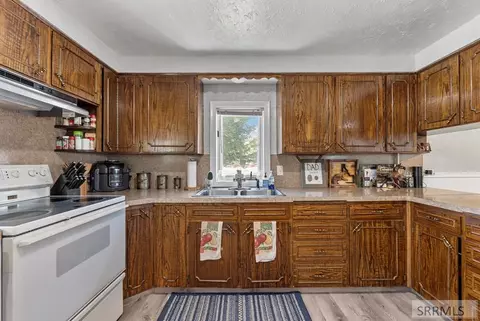Kitchen - 3756 E 800 N, Rigby, ID 83442 photo 4 of 5