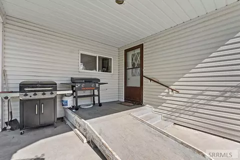 Exterior - 3756 E 800 N, Rigby, ID 83442 photo 3 of 5