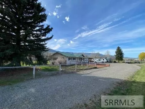 7 Apache Way, Salmon, ID 83467