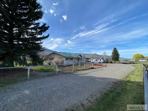 7 Apache Way, Salmon, ID 83467