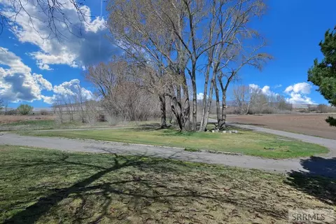 Exterior - 435 N 1500 E, Saint Anthony, ID 83445 photo 3 of 7