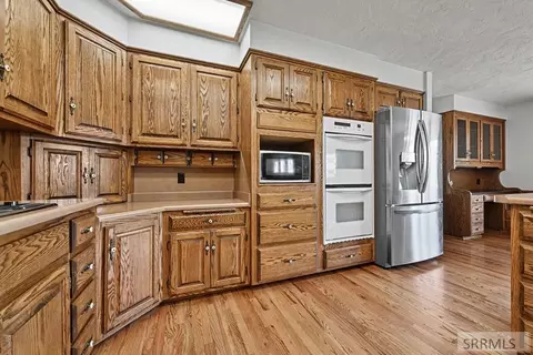 Kitchen - 435 N 1500 E, Saint Anthony, ID 83445 photo 4 of 4