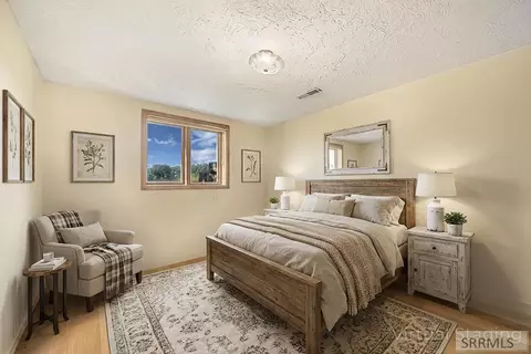Bedroom - 435 N 1500 E, Saint Anthony, ID 83445 photo 6 of 7