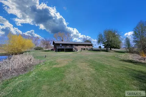 Exterior - 435 N 1500 E, Saint Anthony, ID 83445 photo 6 of 7