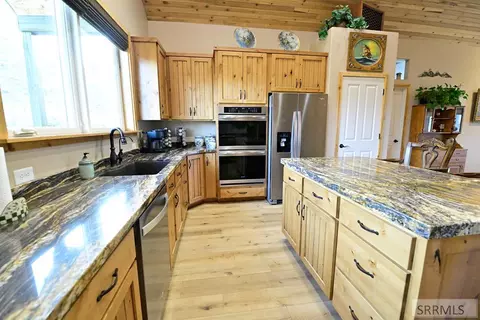 Kitchen - 71 Lookout Cir, Irwin, ID 83428 photo 3 of 5