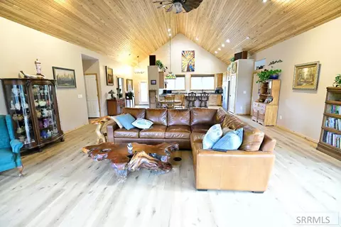 Living - 71 Lookout Cir, Irwin, ID 83428 photo 6 of 6