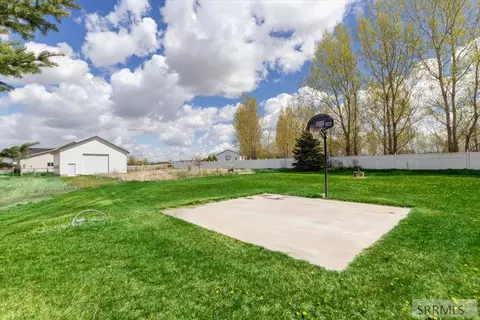 Exterior - 1987 47th St, Ammon, ID 83401 photo 10 of 10