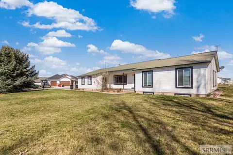 1987 47th St, Ammon, ID 83401