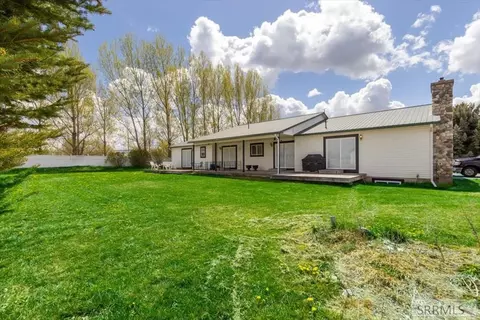 Exterior - 1987 47th St, Ammon, ID 83401 photo 3 of 10