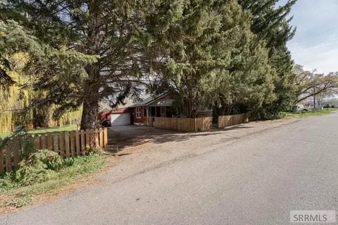 594 E 750 N, Firth, ID 83236