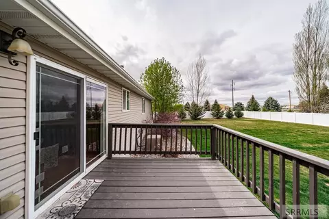 Exterior - 195 N 3806 E, Rigby, ID 83442 photo 4 of 15