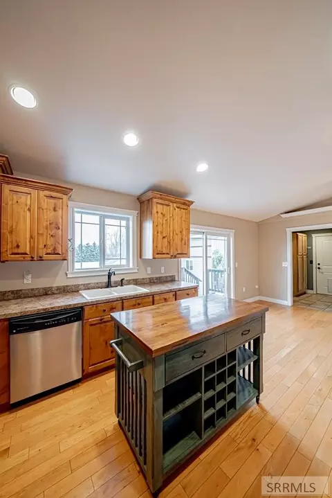 Kitchen - 195 N 3806 E, Rigby, ID 83442 photo 4 of 8