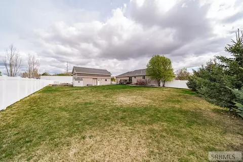 Exterior - 195 N 3806 E, Rigby, ID 83442 photo 8 of 15