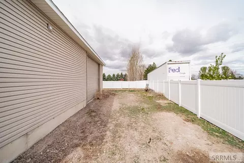 Exterior - 195 N 3806 E, Rigby, ID 83442 photo 11 of 15