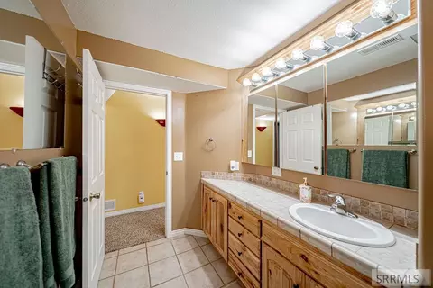 Bath - 4 N 3700 E, Rigby, ID 83442 photo 10 of 12