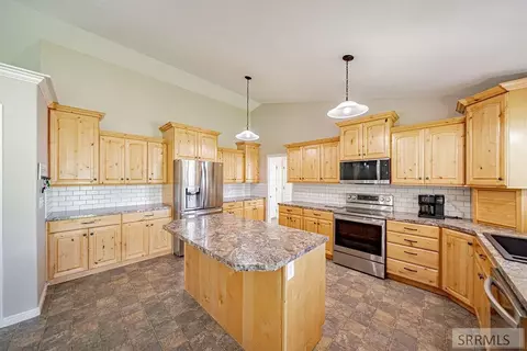 Kitchen - 4 N 3700 E, Rigby, ID 83442 photo 2 of 9