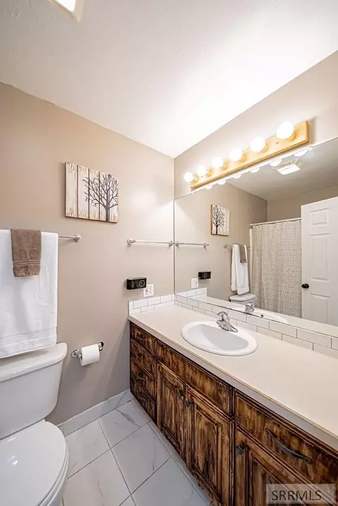 Bath - 4 N 3700 E, Rigby, ID 83442 photo 7 of 13