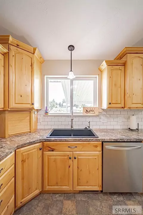 Kitchen - 4 N 3700 E, Rigby, ID 83442 photo 8 of 9