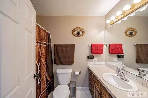 Bath - 4 N 3700 E, Rigby, ID 83442 photo 7 of 12