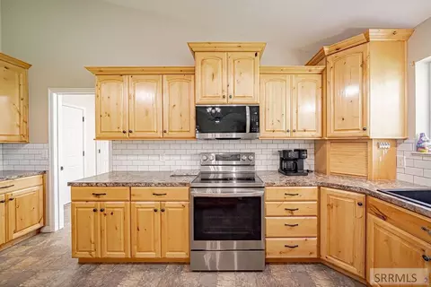 Kitchen - 4 N 3700 E, Rigby, ID 83442 photo 5 of 9